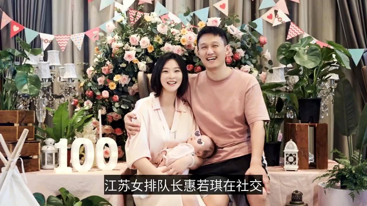 女孩的秋季装